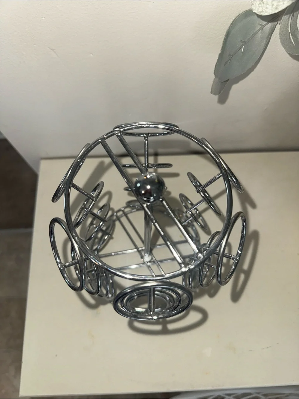 Like new, Chrome Metal Rotating Pod Holder Coffee Pod Organizer Stand